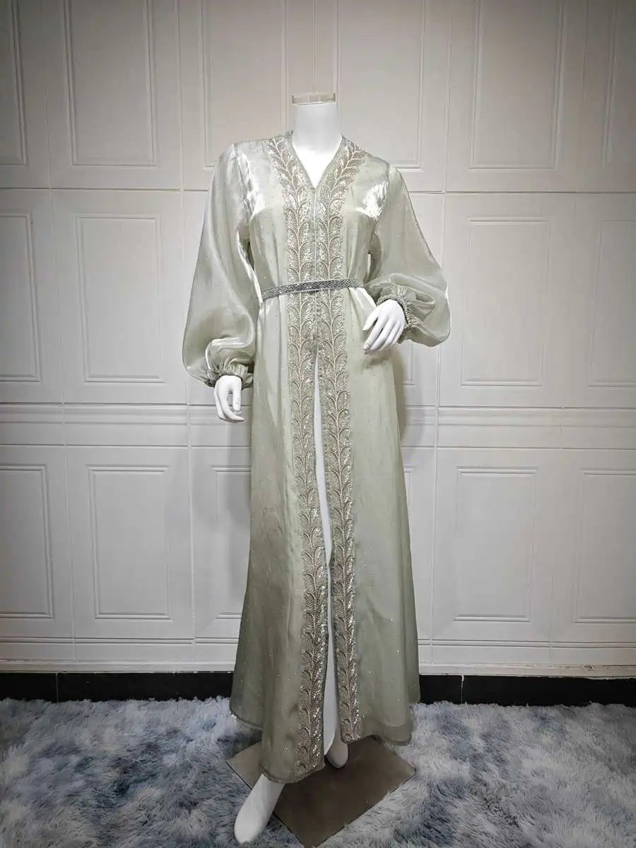 طقم من قطعتين من قفطان أحجار الراين المثبت بالحرارة مع فستان داخلي بدون أكمام #25453