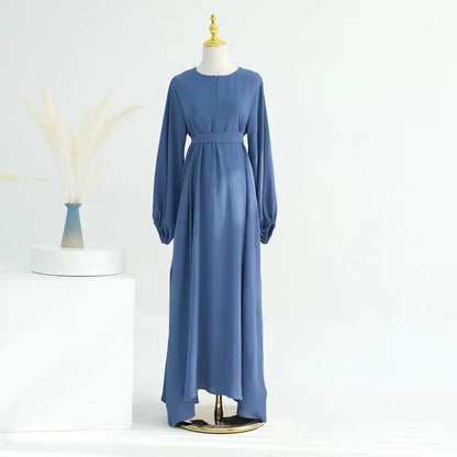 عباية نسائية مسلمة بأكمام طويلة