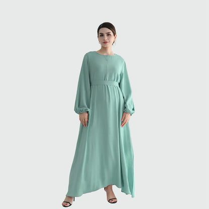 عباية نسائية مسلمة بأكمام طويلة