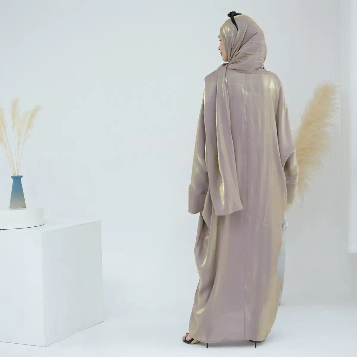 عباية نسائية مسلمة من جليم كلوث