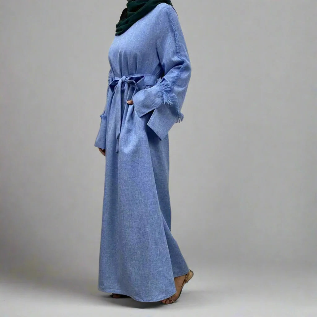 عباية عربية سادة بتصميم محتشم