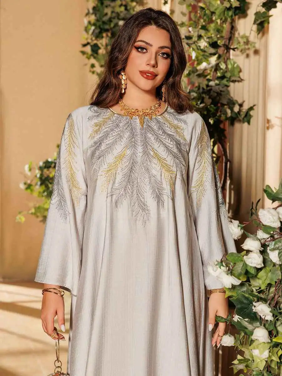 فستان قفطان مطرز بأحجار الراين لعيد الفطر