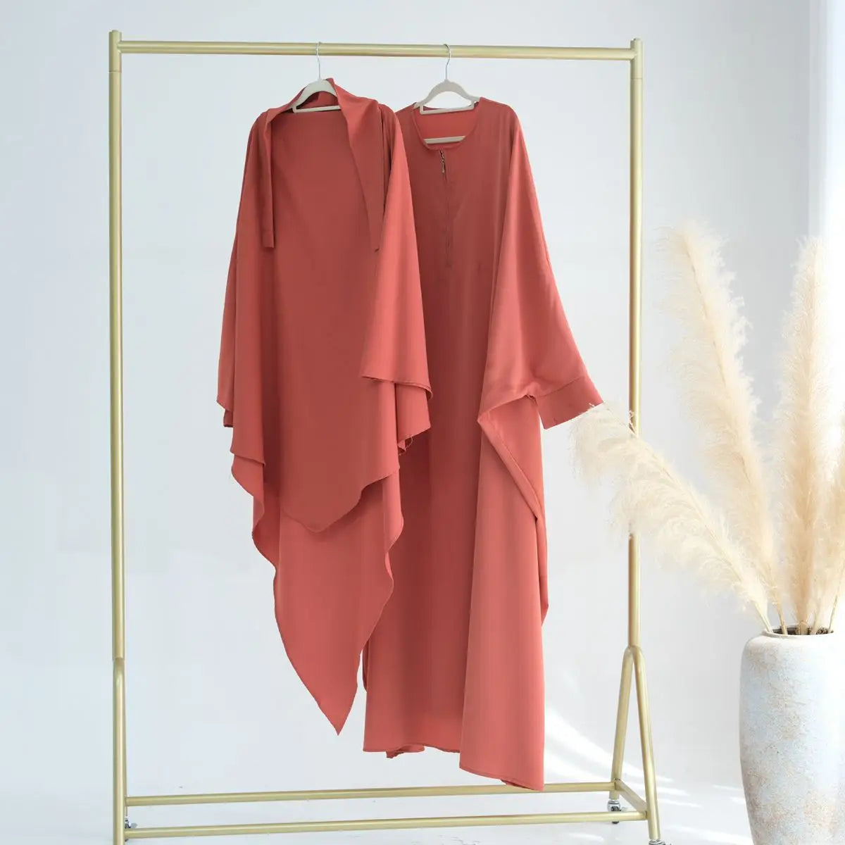 White,Khaki, Pink, Maroon, Purple, Green, Black, Apricot, Dark Blue, Light Purple, Light Gray, Dark Gray, Army Green, Orange, Peacock Blue