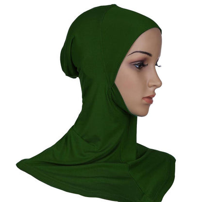 نساء مسلمات يرتدين الحجاب الداخلي