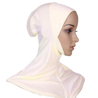 نساء مسلمات يرتدين الحجاب الداخلي