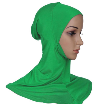 نساء مسلمات يرتدين الحجاب الداخلي