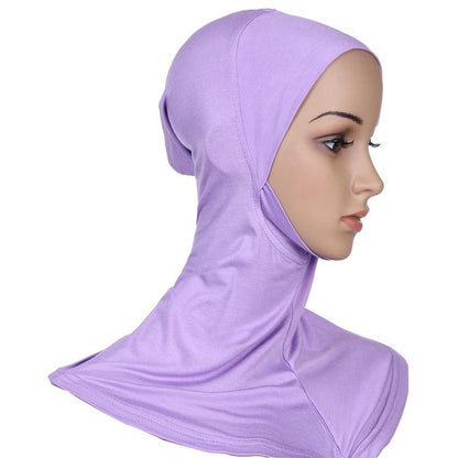 نساء مسلمات يرتدين الحجاب الداخلي